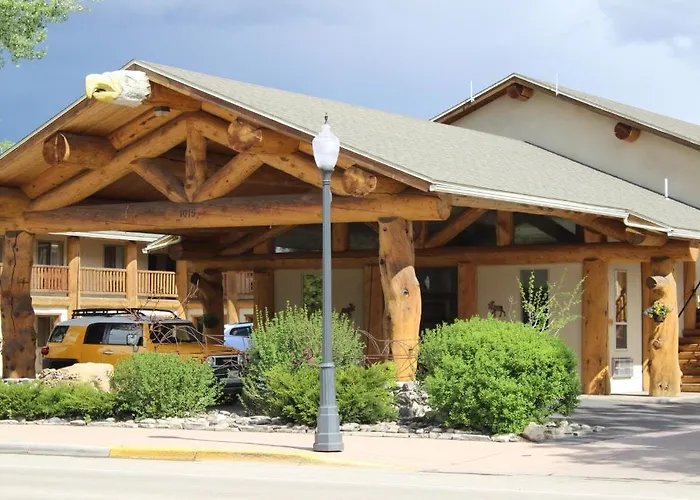 Moose Creek & Suites