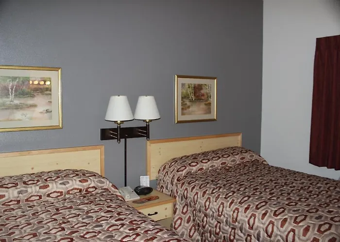 Moose Creek & Suites * Cody