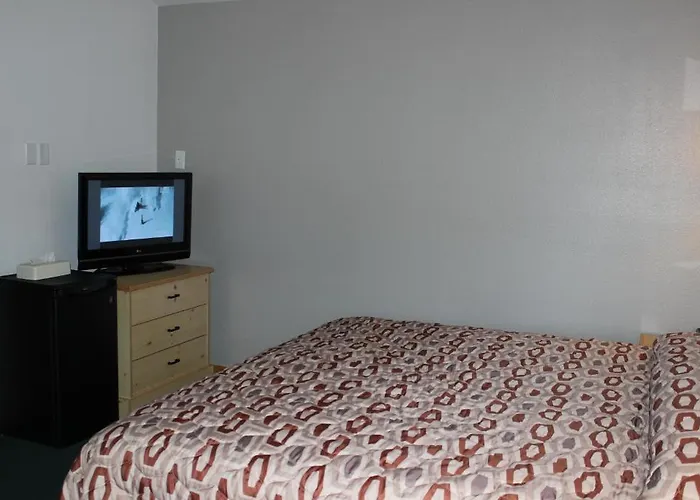 Moose Creek & Suites Lodge