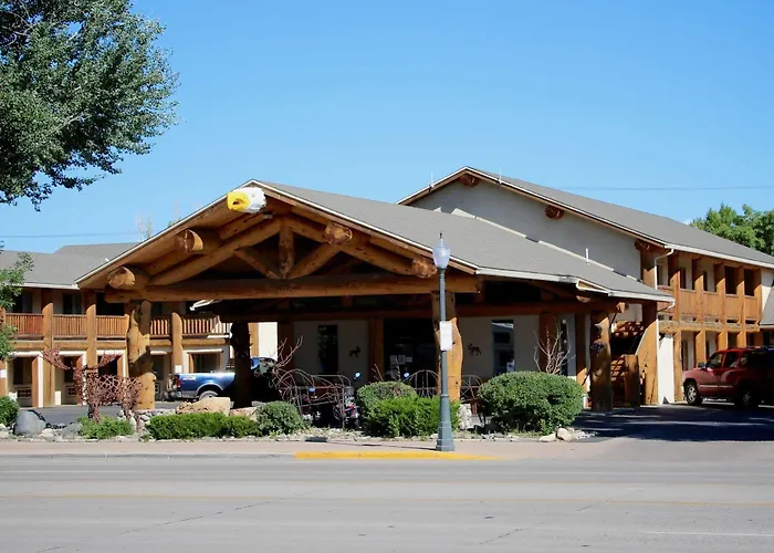 Moose Creek & Suites Lodge
